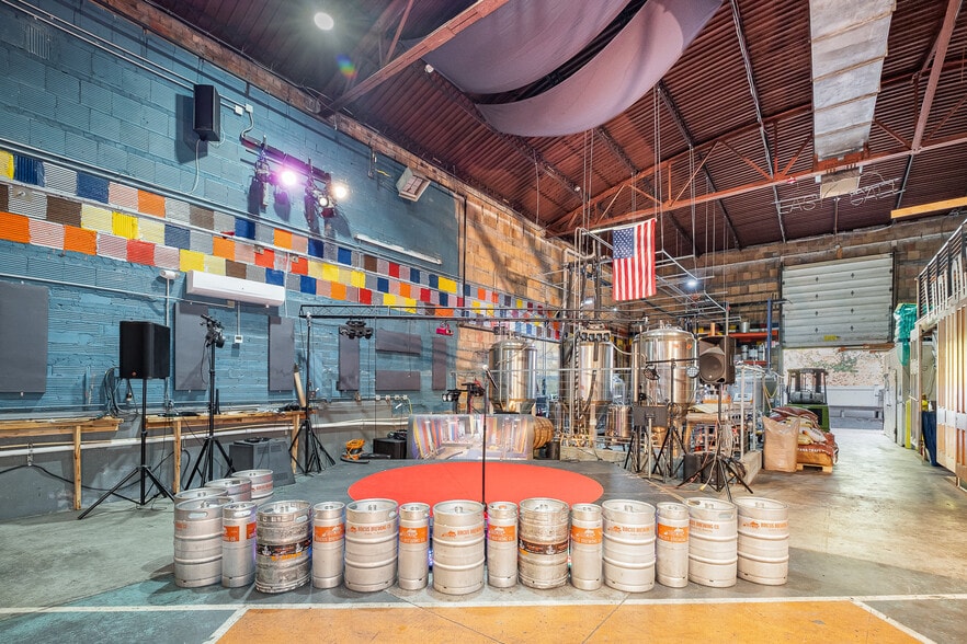 More Photos Of 322-324 Elm St, Ludlow Bar For Sale