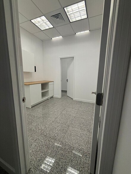 More Photos Of 1805 Ponce de Leon Blvd, Coral Gables Medical For Sale