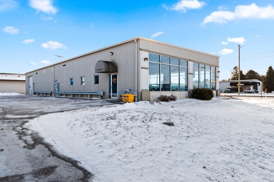 More Photos Of 3420 Dewey St, Manitowoc Freestanding For Lease