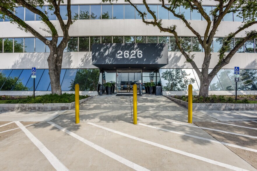 More Photos Of 2626 S Loop Fwy W, Houston Office For Lease