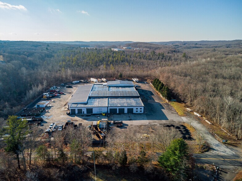More Photos Of 40 High Bridge Rd, Sandy Hook Warehouse For Lease