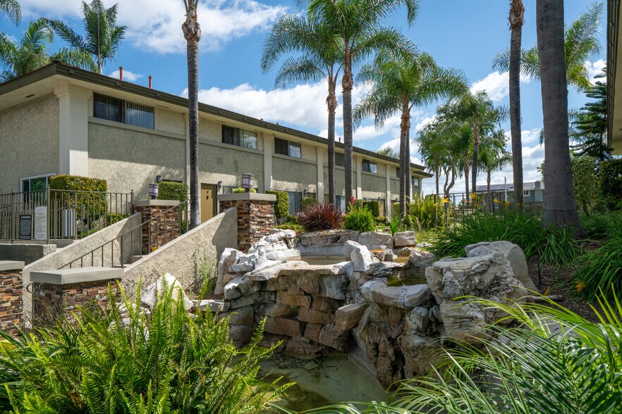 More Photos Of 861 S Glencliff St, La Habra Apartments For Sale