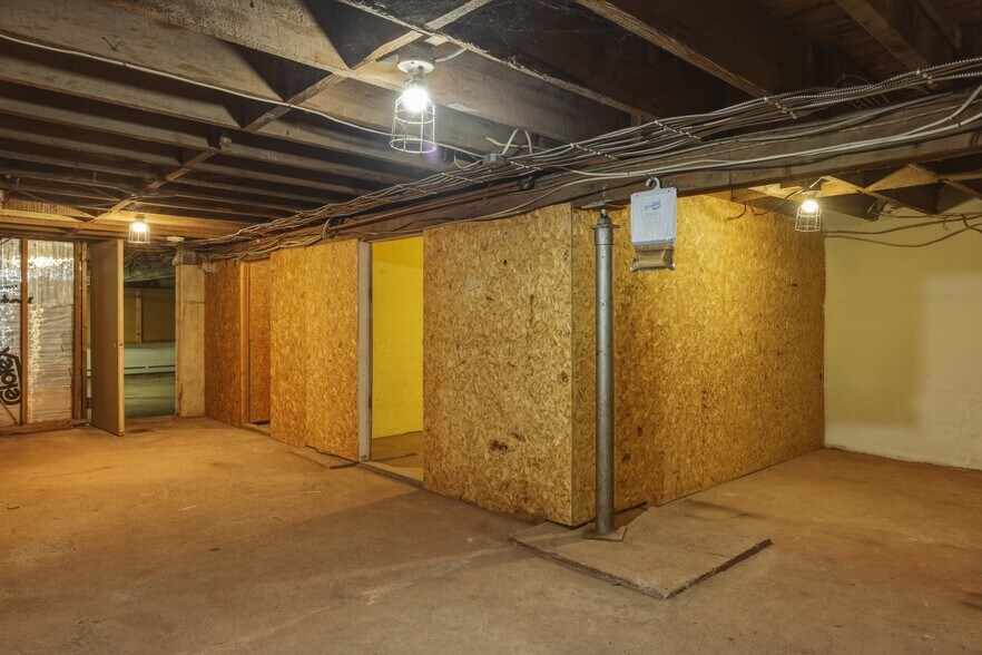 More Photos Of 25 E Pulteney St, Corning Office For Sale