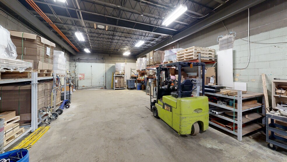 More Photos Of 185 Ainsley Dr, Syracuse Manufacturing For Lease