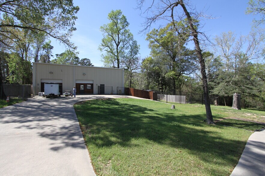 More Photos Of 11518 Bogs Rd, Tomball Shelter For Sale