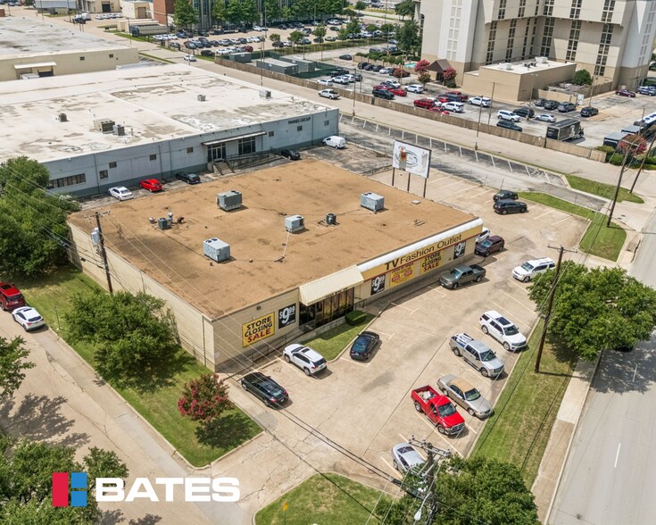 More Photos Of 1505 Wycliff Ave, Dallas Showroom For Lease