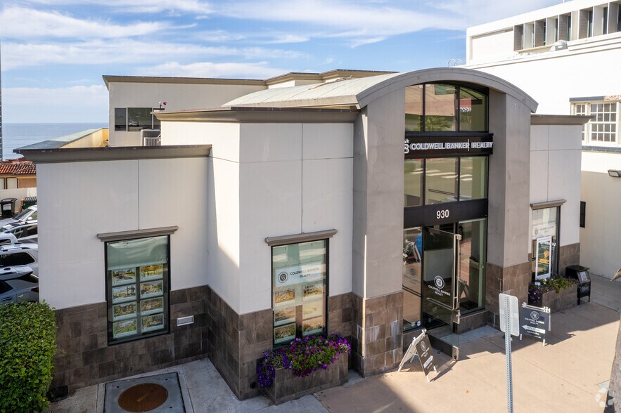 More Photos Of 930 Prospect St, La Jolla Storefront Retail Office For Lease