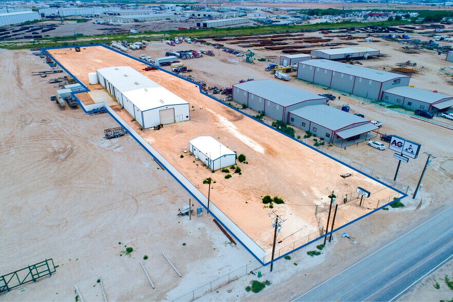 More Photos Of 2800 E I-20 Service, Midland Warehouse For Lease