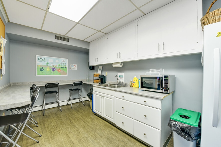 More Photos Of 309 South St, New Providence Office For Lease