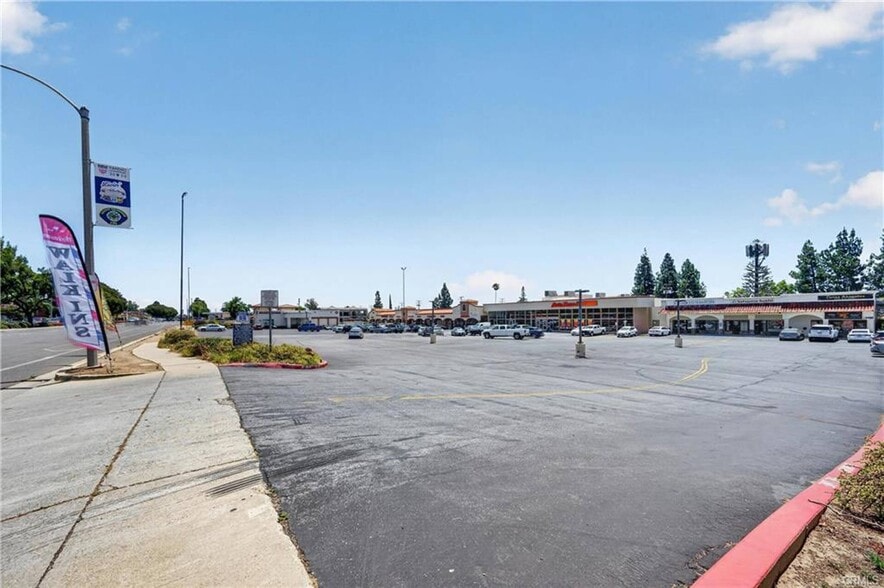 More Photos Of 9451 Foothill Blvd, Rancho Cucamonga Storefront For Sale