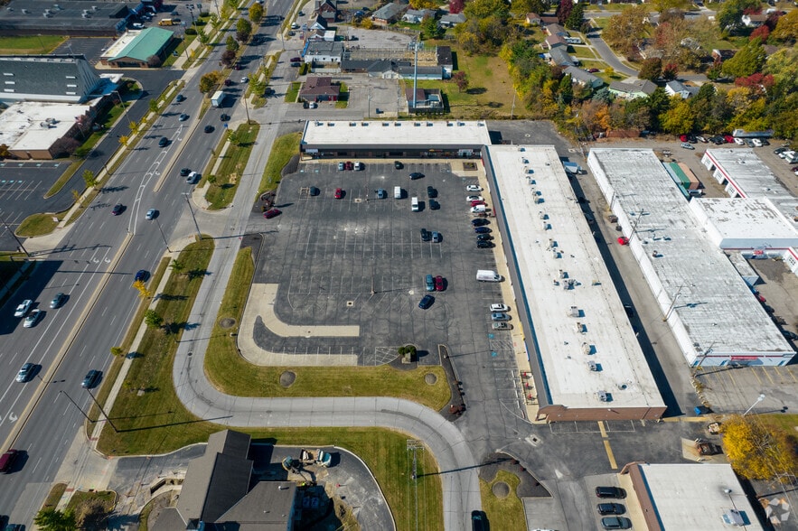 More Photos Of 1452-1518 Morse Rd, Columbus Freestanding For Lease