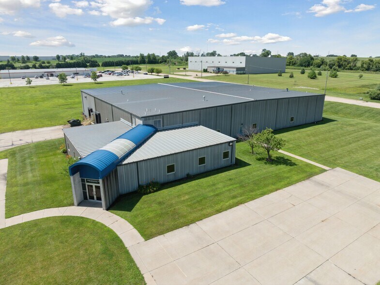 Primary Photo Of 701 Technology Pl, Waverly Manufacturing For Lease