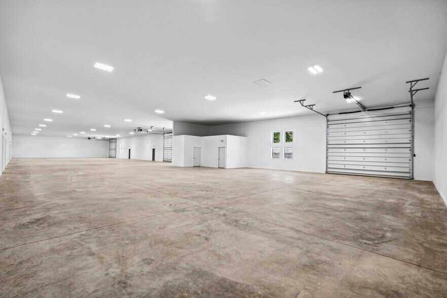 More Photos Of 158 Innovation Dr, Statesville Unknown For Lease