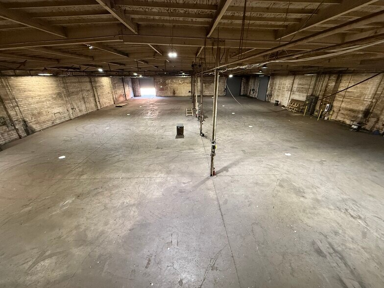 More Photos Of 1201 W Jon St, Torrance Service For Lease