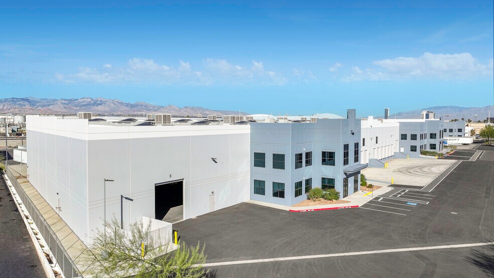 More Photos Of 6025 Procyon St, Las Vegas Warehouse For Lease