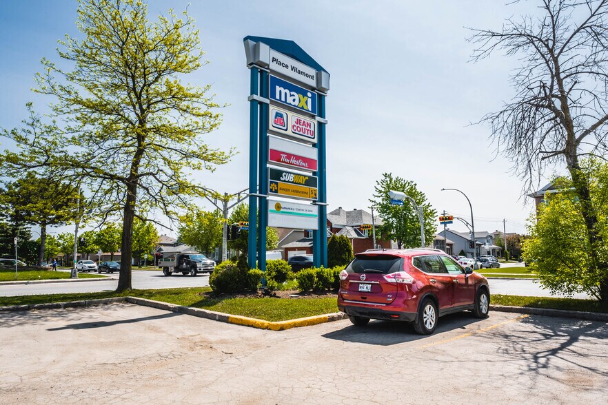 More Photos Of 1895 Boul René-Laennec, Laval General Retail For Lease