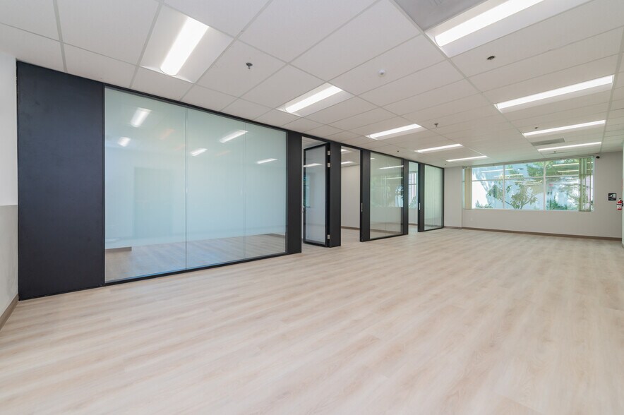 More Photos Of 9341 Irvine Blvd, Irvine Light Distribution For Lease