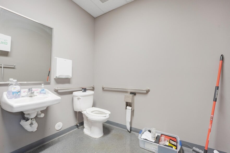 More Photos Of 6775 NW 15th Ave, Fort Lauderdale Warehouse For Sale