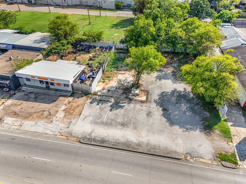 More Photos Of 6008 E Lancaster Ave, Fort Worth Freestanding For Lease