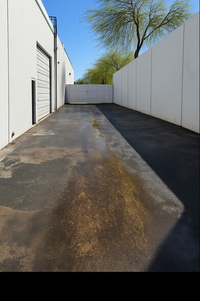 More Photos Of 1941 Losee Rd, North Las Vegas Warehouse For Lease