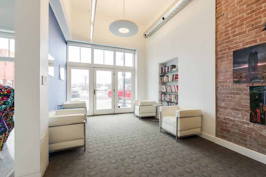 More Photos Of 811 N Broadway Ave, Oklahoma City Office For Lease