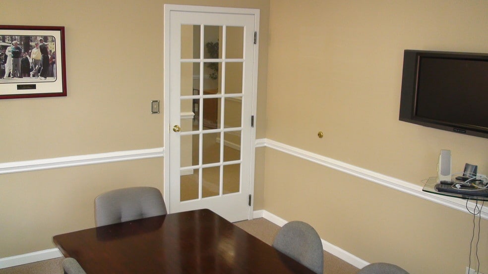 More Photos Of 10801 Johnston Rd, Charlotte Office For Lease