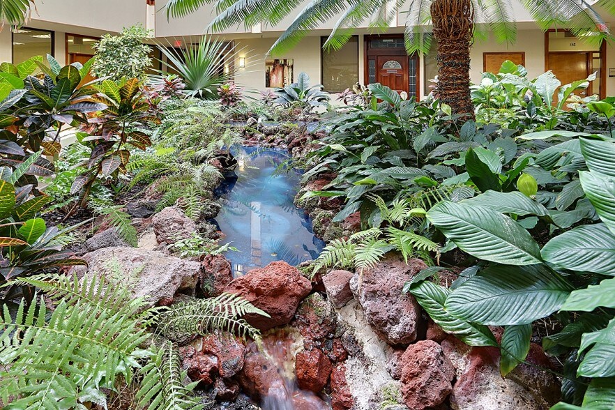 More Photos Of 824 Elmwood Park Blvd, New Orleans Medical For Lease