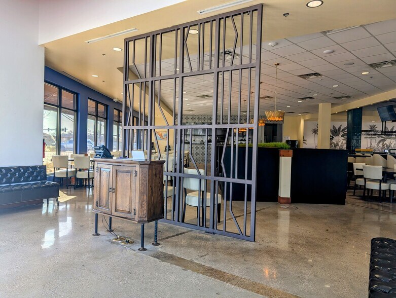 More Photos Of 5204 Colleyville Blvd, Colleyville Restaurant For Lease