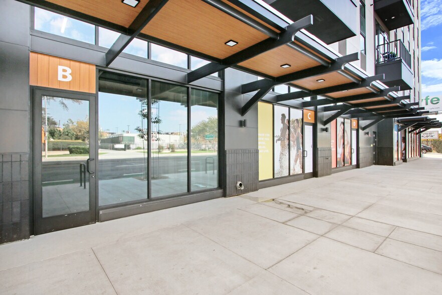 More Photos Of 3800 S Figueroa St, Los Angeles Apartments For Lease