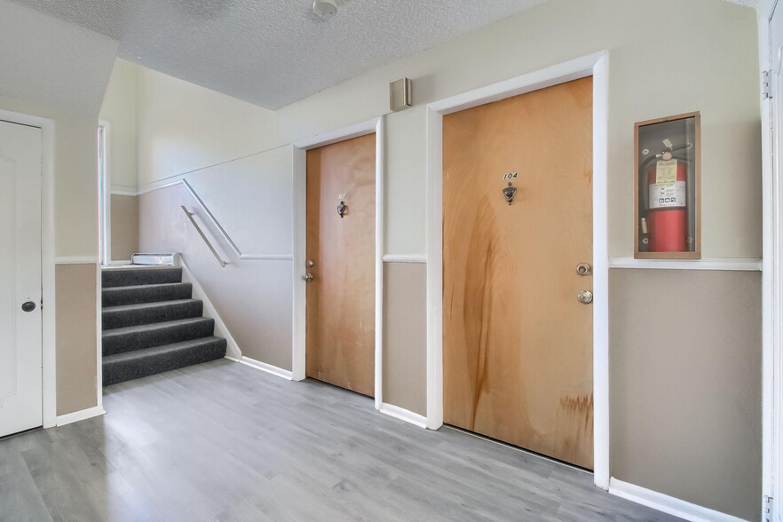 More Photos Of 1391 Lima St, Aurora Apartments For Sale