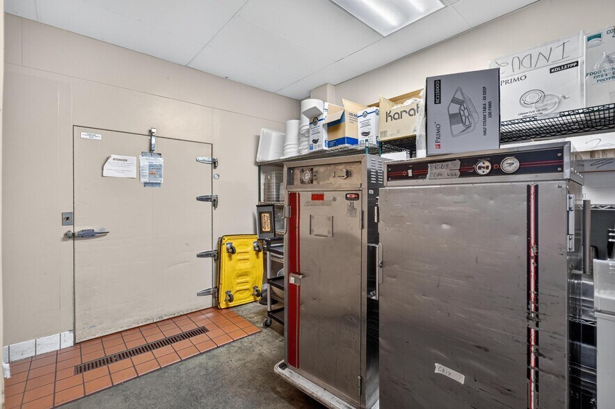 More Photos Of 25501 Narbonne Ave, Lomita General Retail For Sale