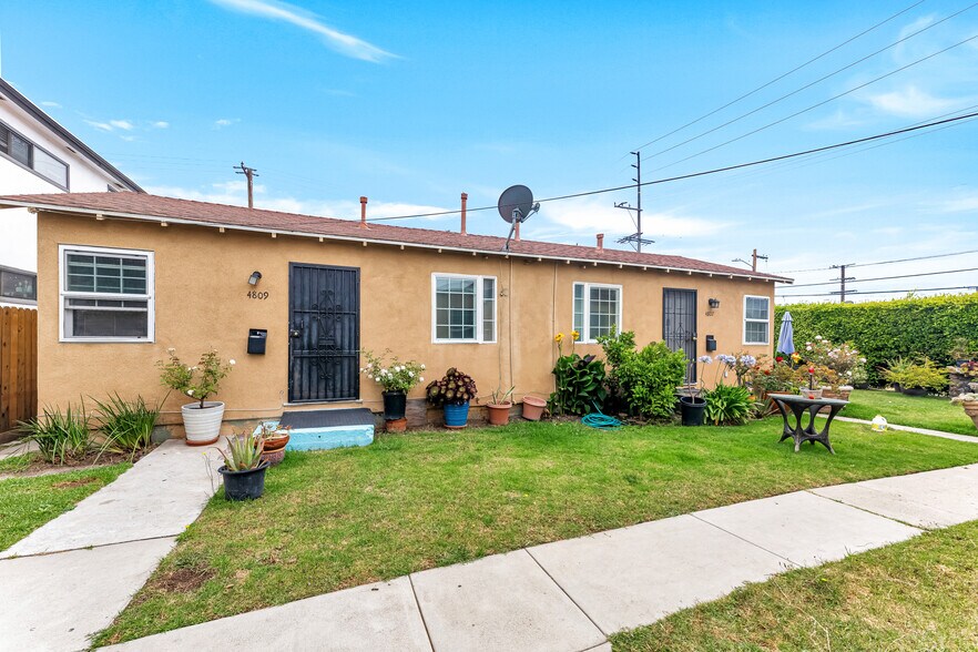 More Photos Of 4813 W 104th St, Inglewood Storefront Retail Residential For Sale