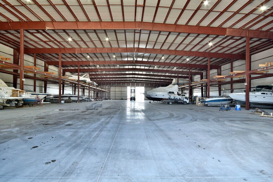 More Photos Of 5700 41st, Forest View Sports And Entertainment For Sale