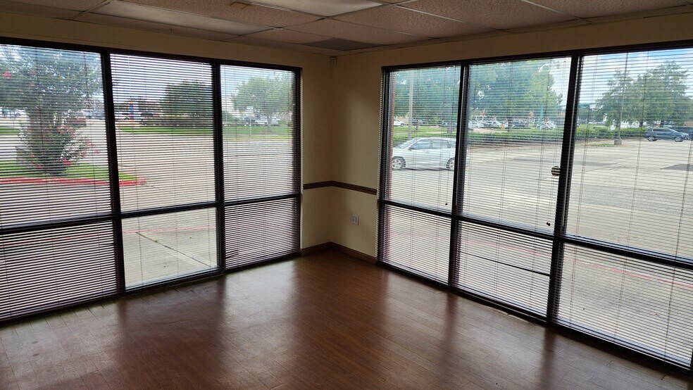 More Photos Of 12221 S Kirkwood Rd, Stafford Apartments For Lease