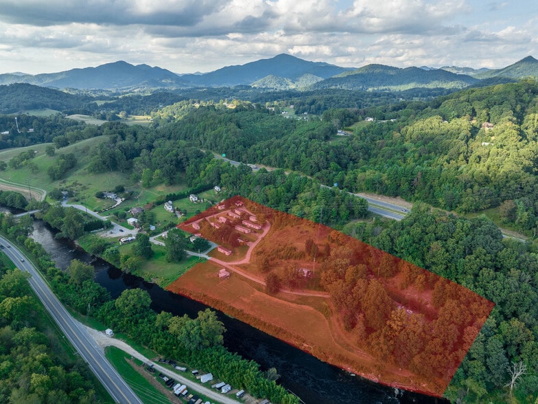 More Photos Of 371 Riverview Dr, Waynesville Manufactured Housing Mobile Home Park For Sale