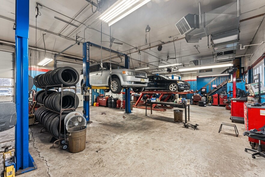 More Photos Of 141 Lincoln Blvd, Middlesex Auto Repair For Sale