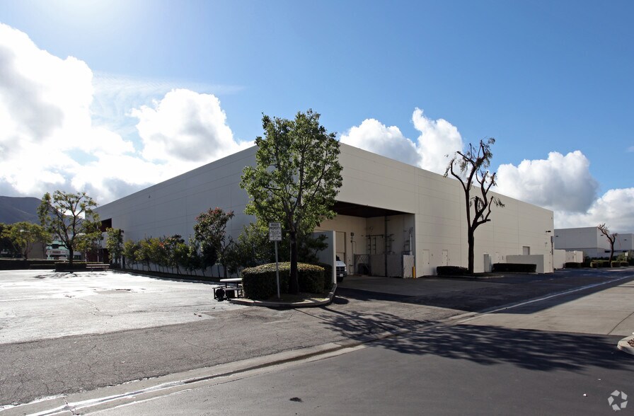 More Photos Of 4765 Calle Quetzal, Camarillo Industrial For Lease