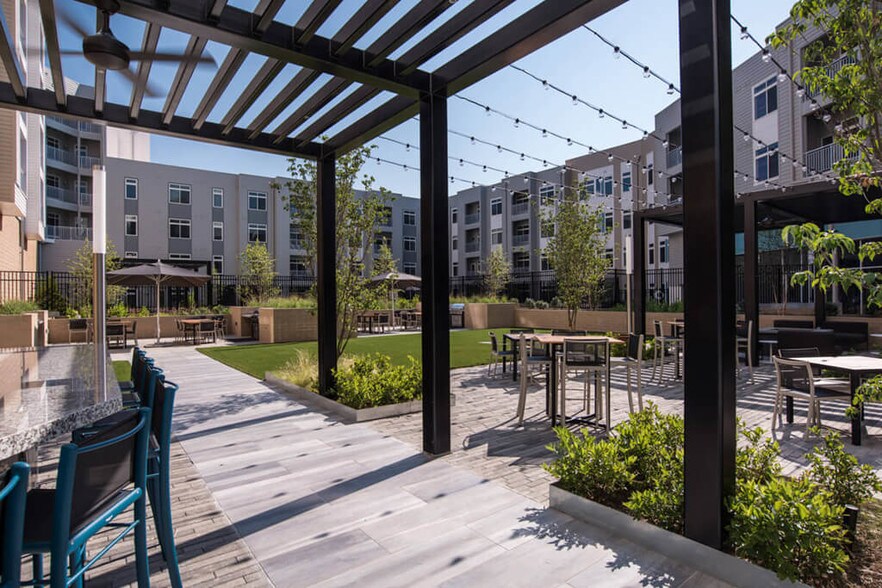 More Photos Of 8010 Gramercy Blvd, Rockville Apartments For Lease