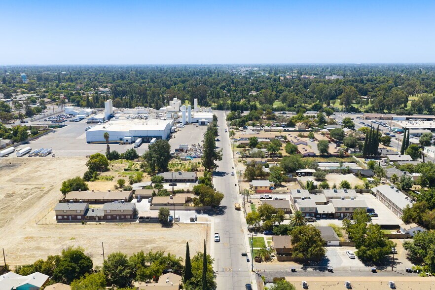 More Photos Of 1021 N Leslie St, Visalia Apartments For Sale