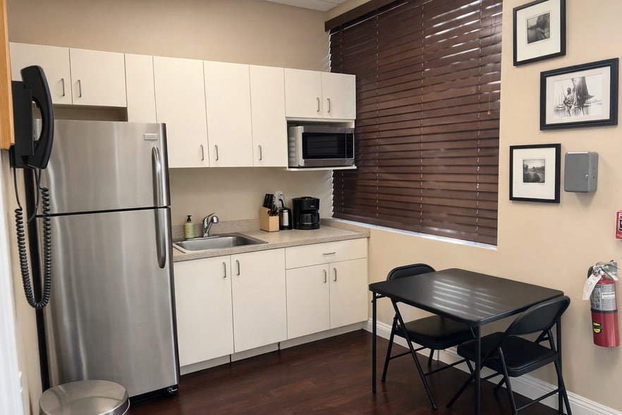 More Photos Of 2585 State Road 7, Wellington Office For Lease