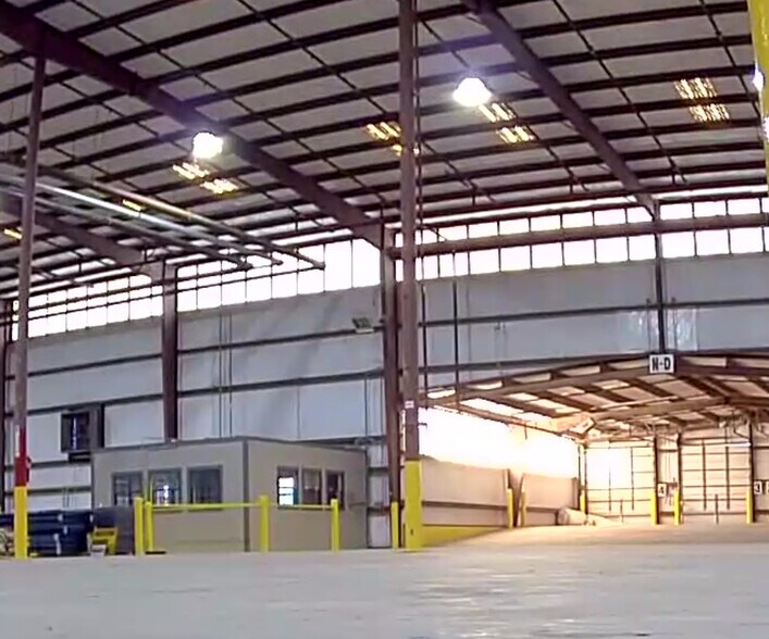 More Photos Of 950 S Business Park, Port Arthur Distribution For Lease