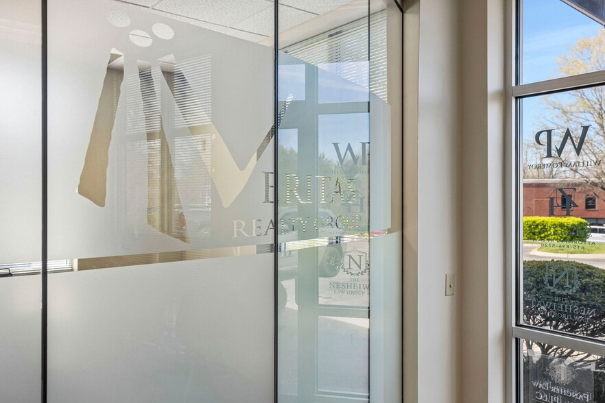 More Photos Of 8115 Isabella Ln, Brentwood Loft Creative Space For Sale
