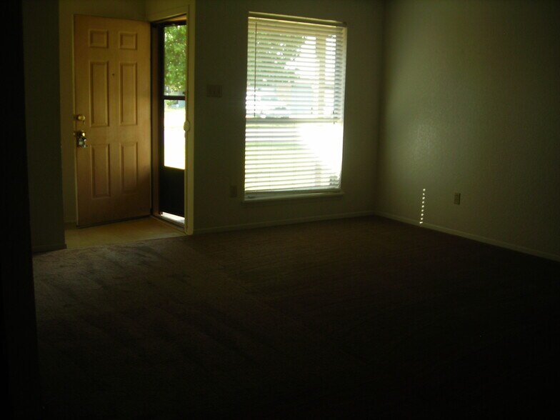More Photos Of 3600 Hulen Park Cir, Fort Worth Multifamily For Sale