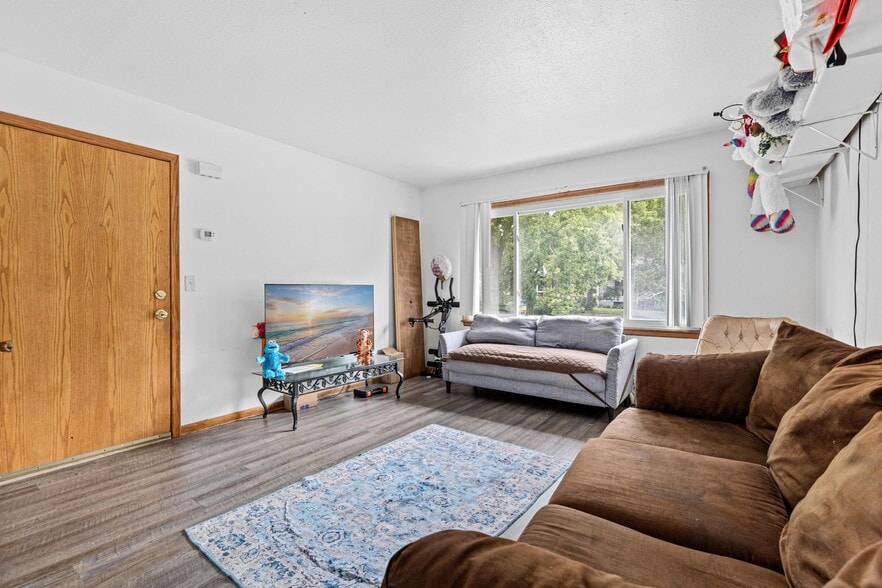 More Photos Of 4220 4th St NE, Columbia Heights Apartments For Sale