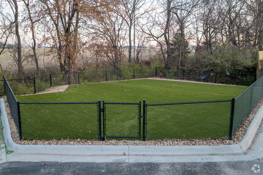 More Photos Of 2620 W Sunshine St, Springfield Apartments For Lease