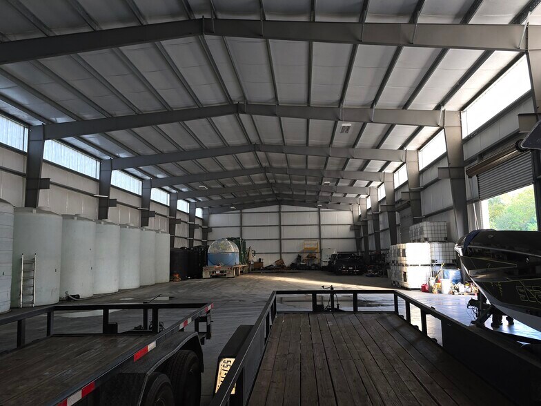 More Photos Of 16310 Aldine Westfield Rd, Houston Warehouse For Sale