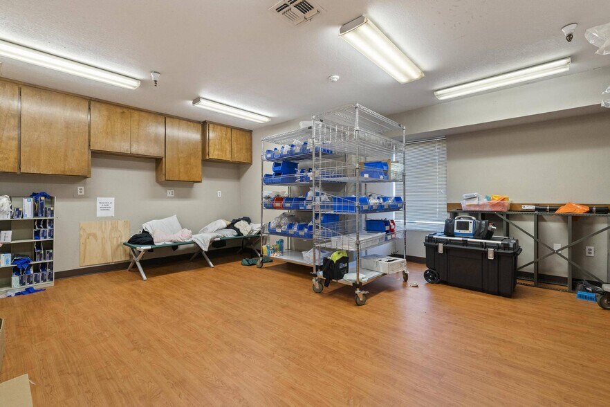 More Photos Of 110 Spring Hill Dr, Grass Valley Manufacturing For Sale