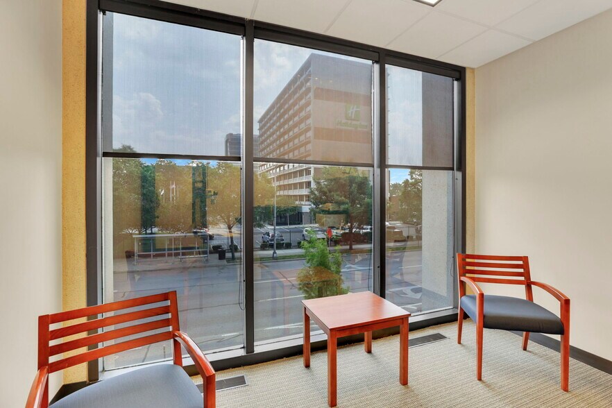 More Photos Of 141 E Town St, Columbus Office Residential For Lease