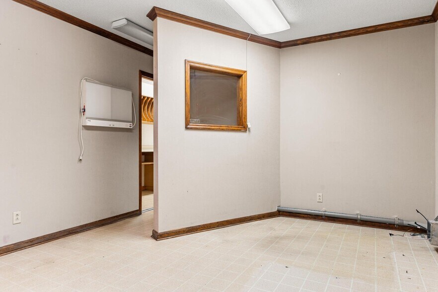 More Photos Of 450 North St, Bamberg Medical For Sale
