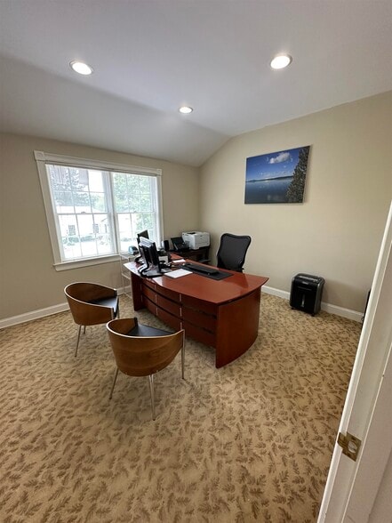 More Photos Of 87 Lafayette Rd, Hampton Falls Storefront Retail Office For Sale